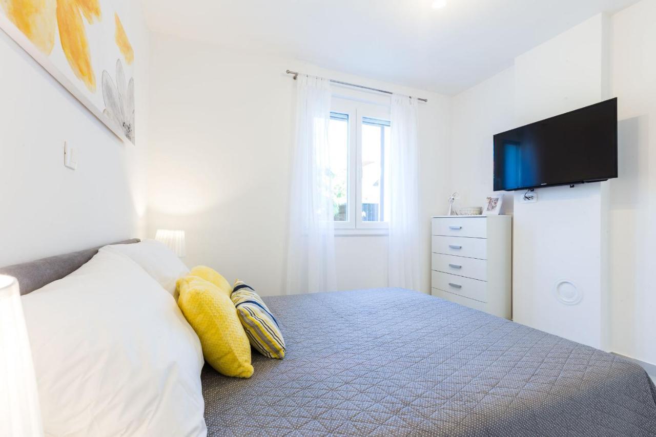 Petra Modern Apartment With Free Parking And Bbq ザダル エクステリア 写真