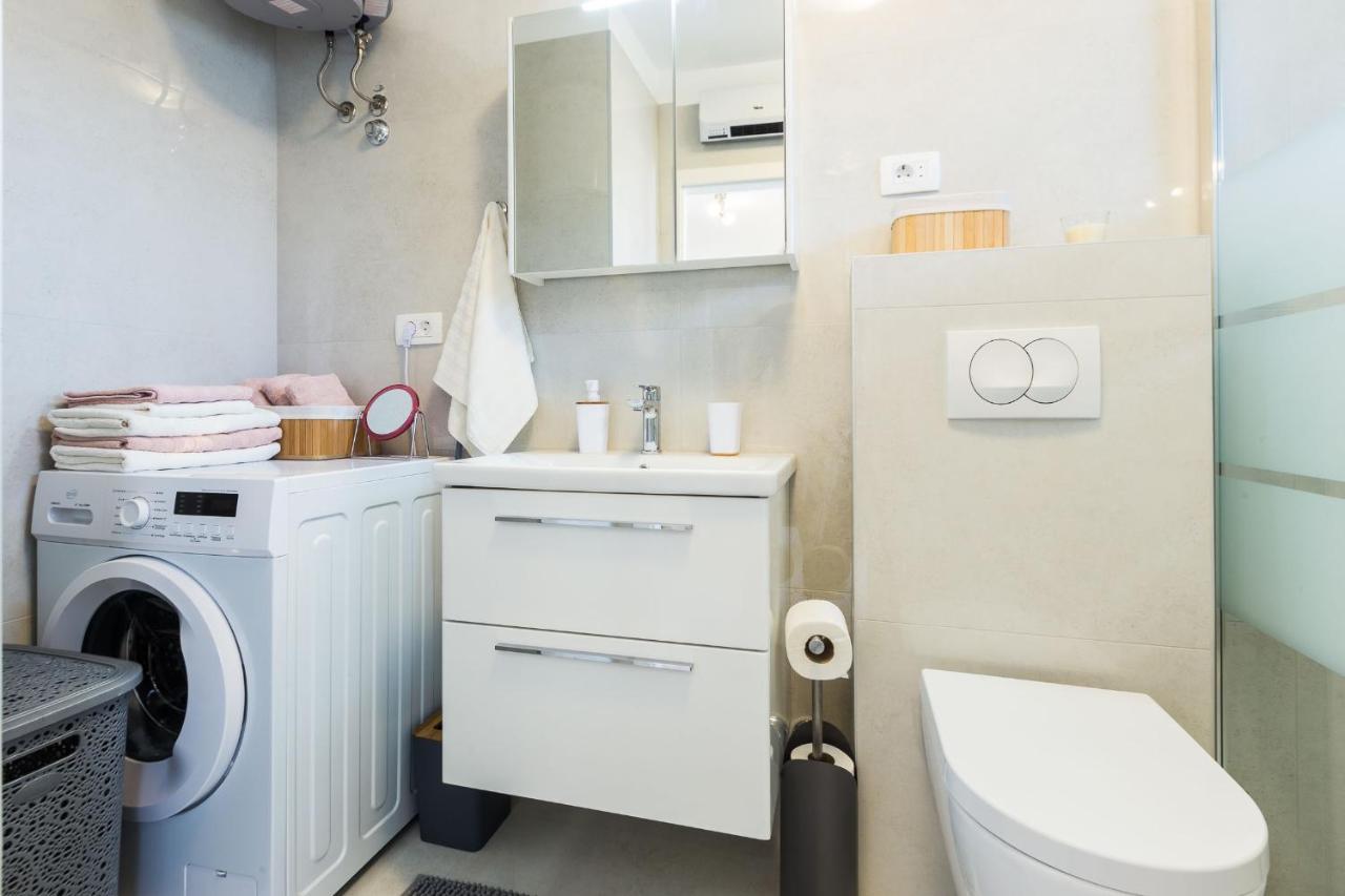 Petra Modern Apartment With Free Parking And Bbq ザダル エクステリア 写真