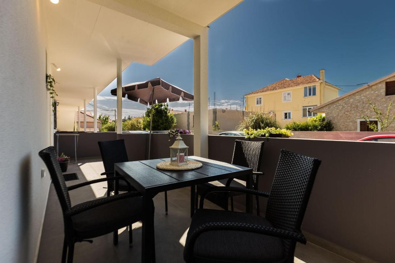 Petra Modern Apartment With Free Parking And Bbq ザダル エクステリア 写真